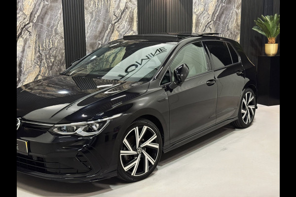 Volkswagen Golf 1.5 eTSI 3x R-Line|PANORAMA|IQ LIGHTS|BLINDSPOT|BOMVOL