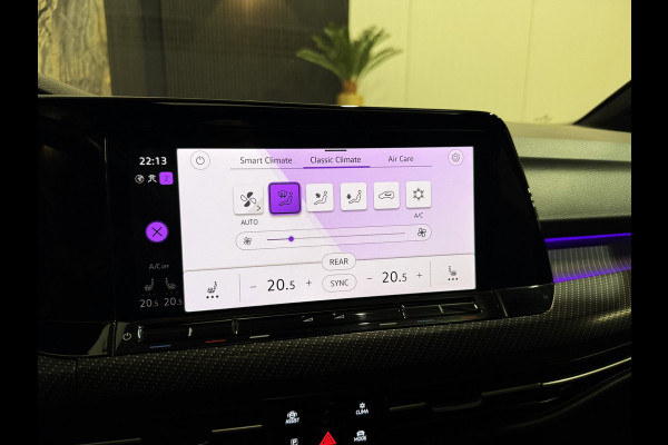 Volkswagen Golf 1.5 eTSI 3x R-Line|PANORAMA|IQ LIGHTS|BLINDSPOT|BOMVOL