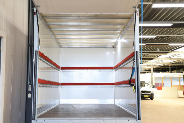 Ford Transit 2.0 TDCI BAKWAGEN MEUBELBAK LAADKLEP EURO 6