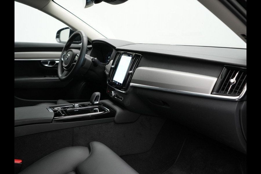 Volvo V90 T6 AWD Ultimate Bright PHEV 350pk | Panodak | Adaptive Cruise | Camera | Harman / Kardon | Lederen Sportstoelen Memory & Verwarmd | Google Assistent | Keyless | Stuur Verwarmd | Blis | Apple Carplay | DAB | Virtual | Plug In Hybrid |