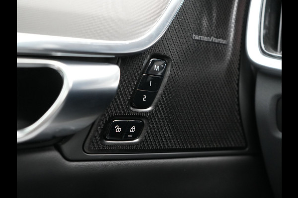 Volvo V90 T6 AWD Ultimate Bright PHEV 350pk | Panodak | Adaptive Cruise | Camera | Harman / Kardon | Lederen Sportstoelen Memory & Verwarmd | Google Assistent | Keyless | Stuur Verwarmd | Blis | Apple Carplay | DAB | Virtual | Plug In Hybrid |