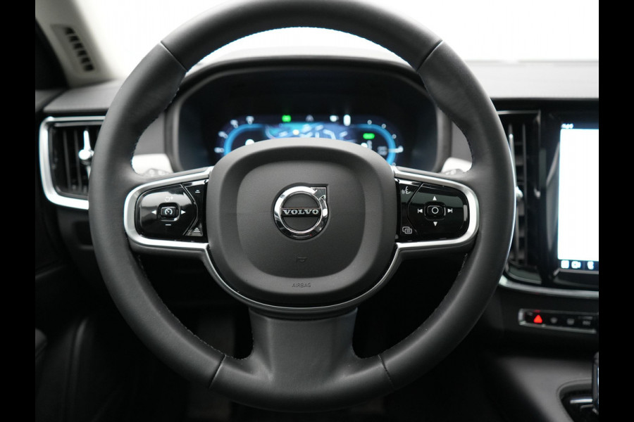 Volvo V90 T6 AWD Ultimate Bright PHEV 350pk | Panodak | Adaptive Cruise | Camera | Harman / Kardon | Lederen Sportstoelen Memory & Verwarmd | Google Assistent | Keyless | Stuur Verwarmd | Blis | Apple Carplay | DAB | Virtual | Plug In Hybrid |
