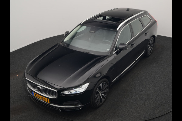 Volvo V90 T6 AWD Ultimate Bright PHEV 350pk | Panodak | Adaptive Cruise | Camera | Harman / Kardon | Lederen Sportstoelen Memory & Verwarmd | Google Assistent | Keyless | Stuur Verwarmd | Blis | Apple Carplay | DAB | Virtual | Plug In Hybrid |