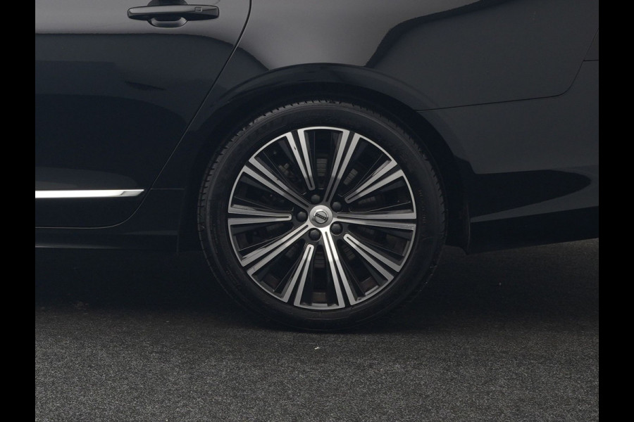 Volvo V90 T6 AWD Ultimate Bright PHEV 350pk | Panodak | Adaptive Cruise | Camera | Harman / Kardon | Lederen Sportstoelen Memory & Verwarmd | Google Assistent | Keyless | Stuur Verwarmd | Blis | Apple Carplay | DAB | Virtual | Plug In Hybrid |