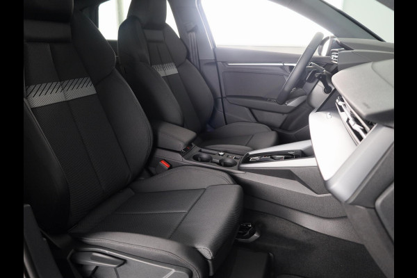 Audi A3 Limousine 35 TFSI Advanced edition 150pk | Navigatie | Parkeersensoren voor en achter | Apple carplay-/ Android auto | Led koplampen |