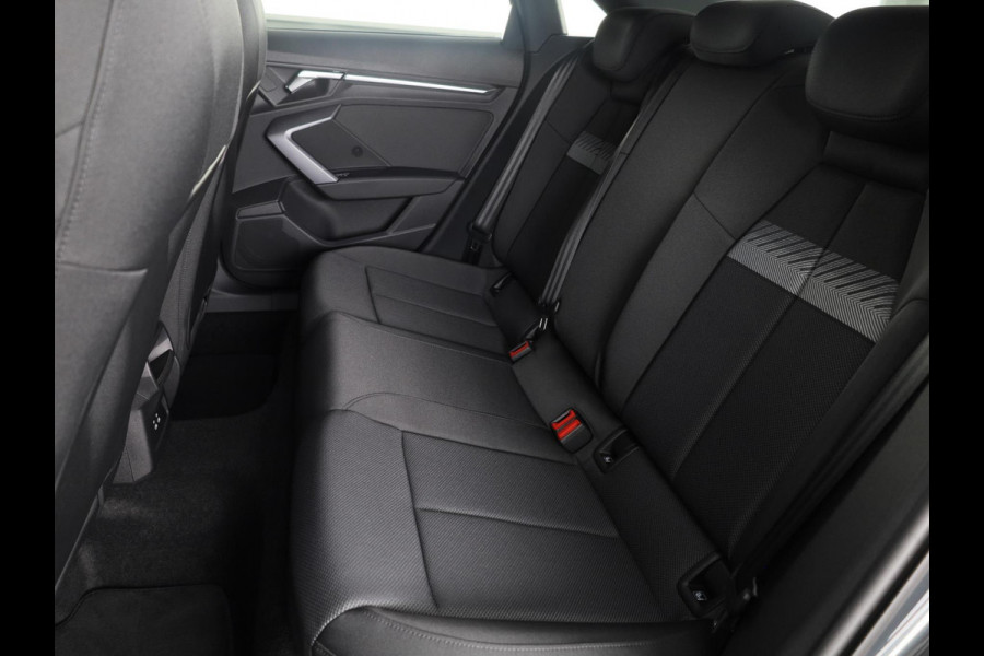 Audi A3 Limousine 35 TFSI Advanced edition 150pk | Navigatie | Parkeersensoren voor en achter | Apple carplay-/ Android auto | Led koplampen |