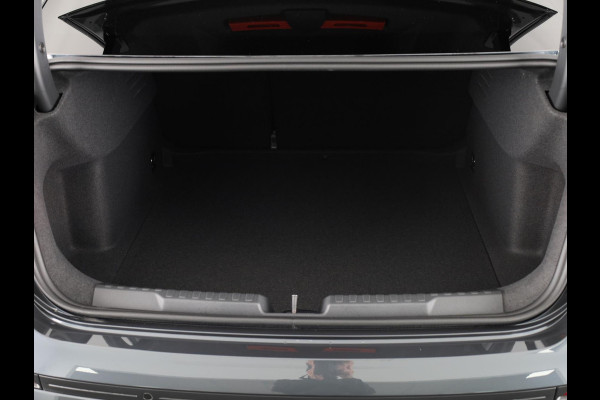 Audi A3 Limousine 35 TFSI Advanced edition 150pk | Navigatie | Parkeersensoren voor en achter | Apple carplay-/ Android auto | Led koplampen |