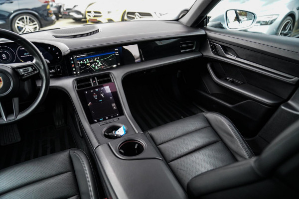 Porsche Taycan 4S 79 kWh | Panorama sunroof | 360 camera | Luchtvering | Innodrive | Dealer onderhouden | Luxe Leder | SPORT | LED