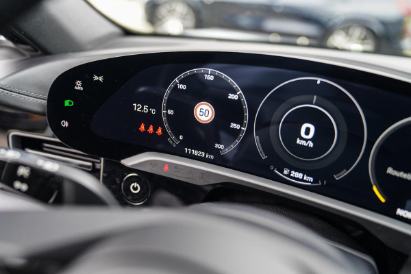 Porsche Taycan 4S 79 kWh | Panorama sunroof | 360 camera | Luchtvering | Innodrive | Dealer onderhouden | Luxe Leder | SPORT | LED