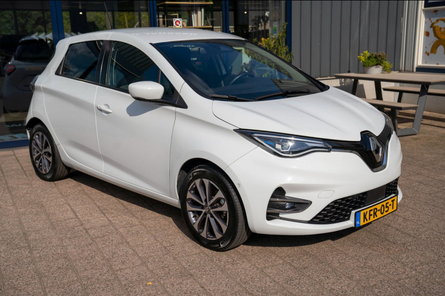 Renault ZOE R135 Intens 52 kWh | Prijs rijklaar incl. 12 mnd garantie | Camera Navi Apple/Android carplay Stuur/Stoelverw