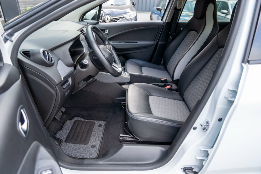 Renault ZOE R135 Intens 52 kWh | Prijs rijklaar incl. 12 mnd garantie | Camera Navi Apple/Android carplay Stuur/Stoelverw