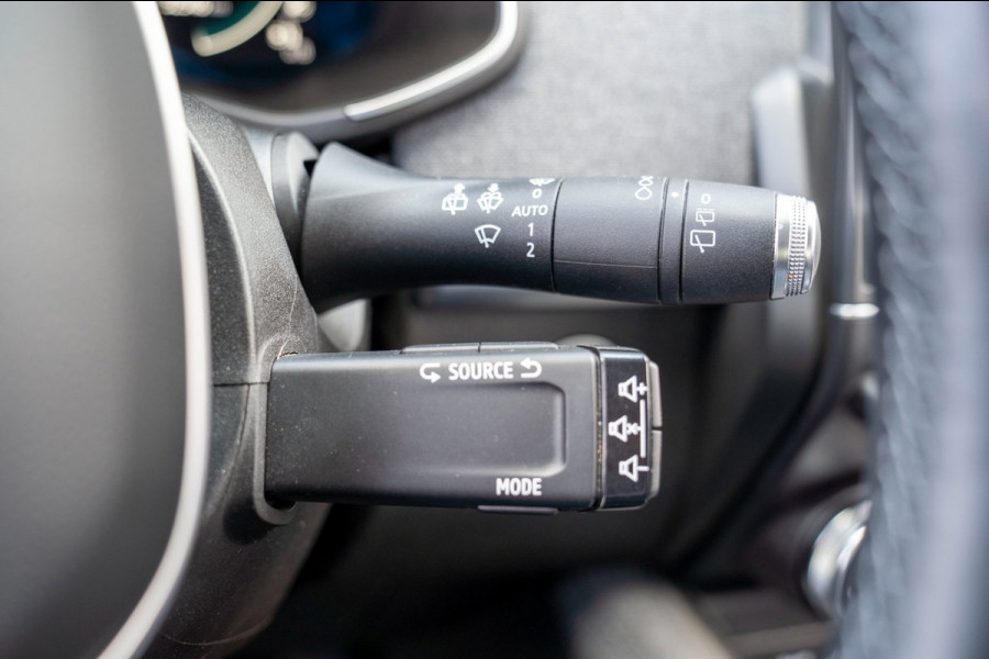 Renault ZOE R135 Intens 52 kWh | Prijs rijklaar incl. 12 mnd garantie | Camera Navi Apple/Android carplay Stuur/Stoelverw