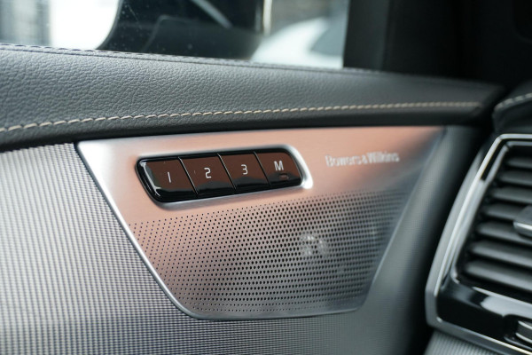Volvo XC90 2.0 T8 Recharge AWD R-Design 7 PERS. + LUCHTVERING / B&W AUDIO / 360 CAMERA