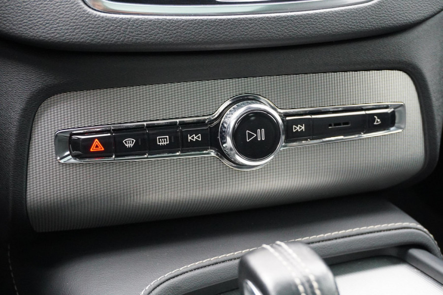Volvo XC90 2.0 T8 Recharge AWD R-Design 7 PERS. + LUCHTVERING / B&W AUDIO / 360 CAMERA