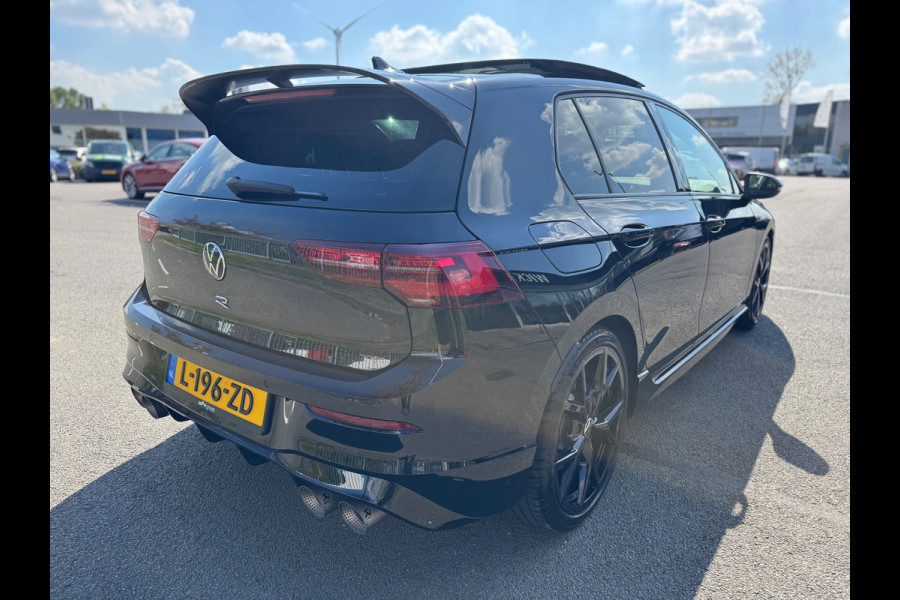 Volkswagen Golf 2.0 TSI R 4Motion DSG Pano AKRA IQ HUD Drift modes