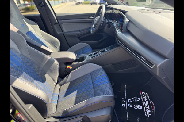 Volkswagen Golf 2.0 TSI R 4Motion DSG Pano AKRA IQ HUD Drift modes