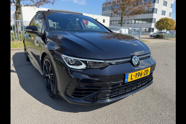 Volkswagen Golf 2.0 TSI R 4Motion DSG Pano AKRA IQ HUD Drift modes