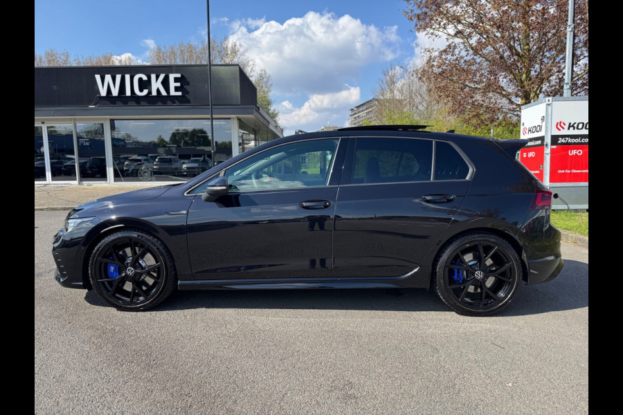 Volkswagen Golf 2.0 TSI R 4Motion DSG Pano AKRA IQ HUD Drift modes