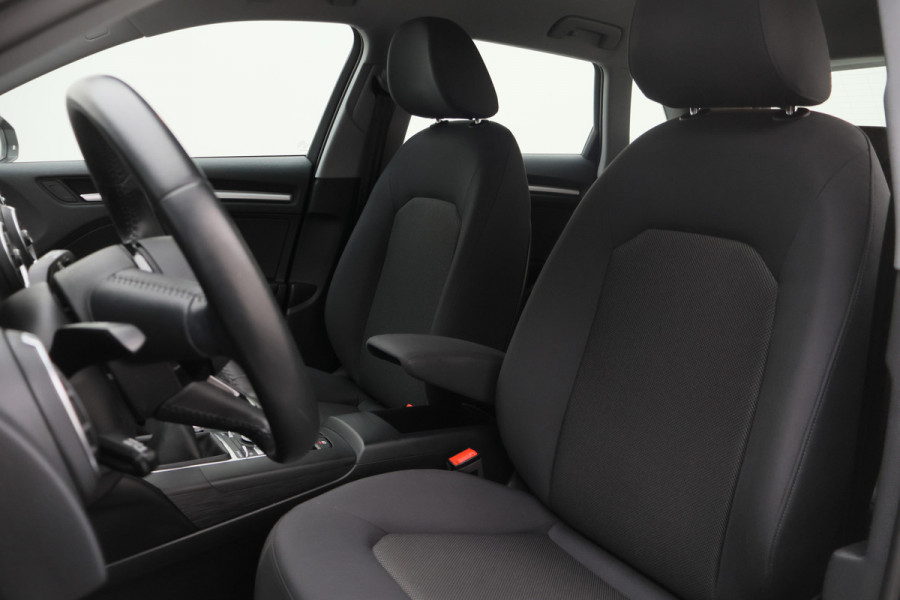 Audi A3 Sportback 30 TFSI Pro Line Eerste Eigenaar, 5-Deurs, Airco, Cruise, Navigatie, Bluetooth, PDC, 16''