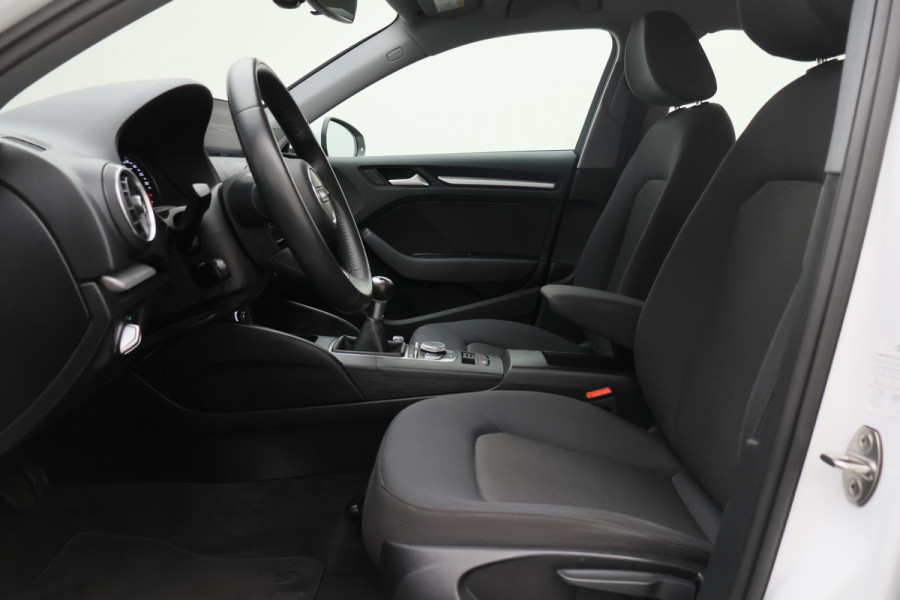 Audi A3 Sportback 30 TFSI Pro Line Eerste Eigenaar, 5-Deurs, Airco, Cruise, Navigatie, Bluetooth, PDC, 16''