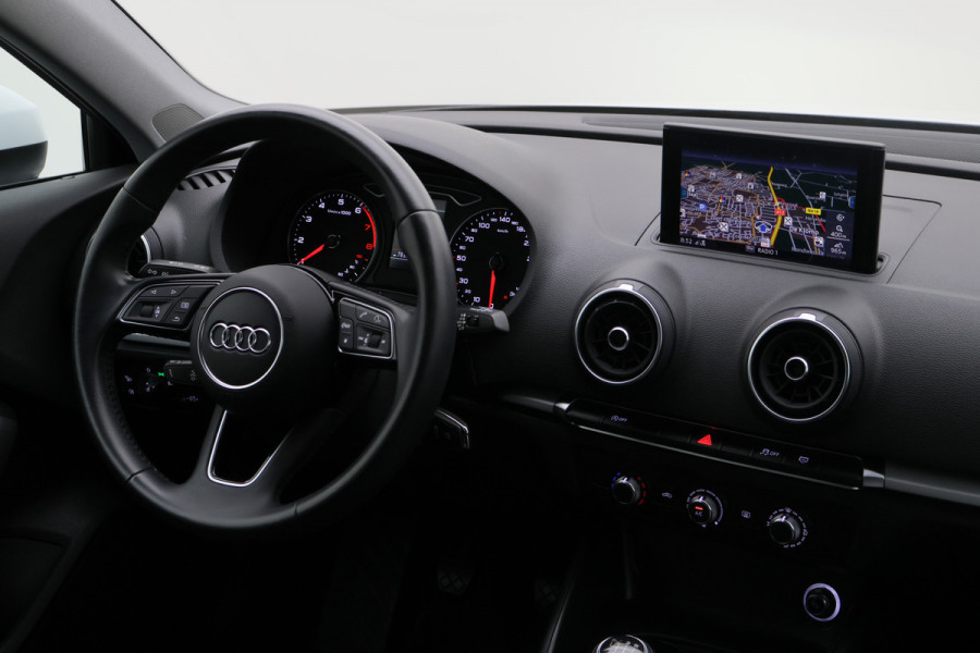 Audi A3 Sportback 30 TFSI Pro Line Eerste Eigenaar, 5-Deurs, Airco, Cruise, Navigatie, Bluetooth, PDC, 16''
