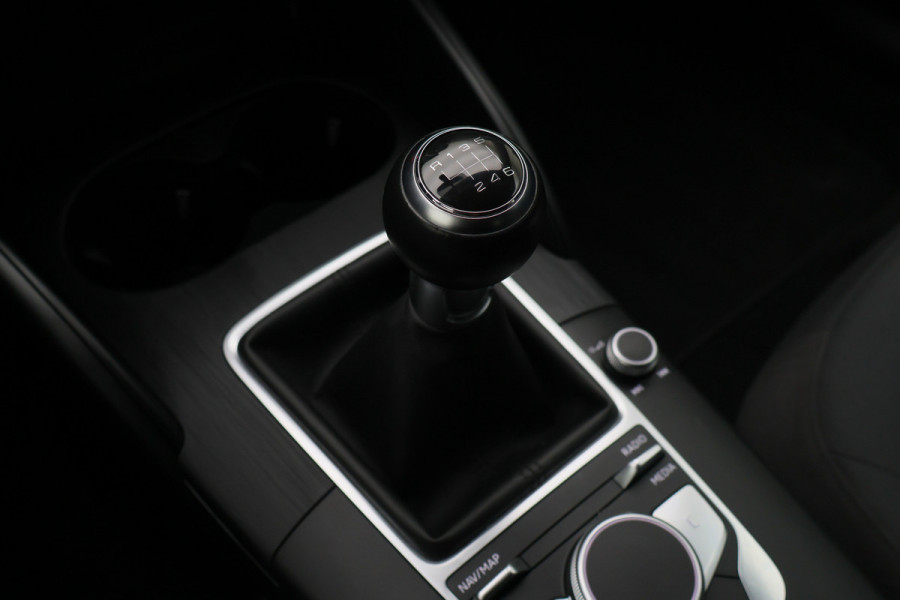 Audi A3 Sportback 30 TFSI Pro Line Eerste Eigenaar, 5-Deurs, Airco, Cruise, Navigatie, Bluetooth, PDC, 16''