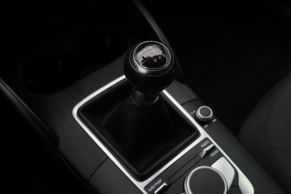 Audi A3 Sportback 30 TFSI Pro Line Eerste Eigenaar, 5-Deurs, Airco, Cruise, Navigatie, Bluetooth, PDC, 16''