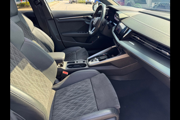 Audi A3 Sportback 2.0 TFSI S3 quattro Edition One Pano Memory HUD