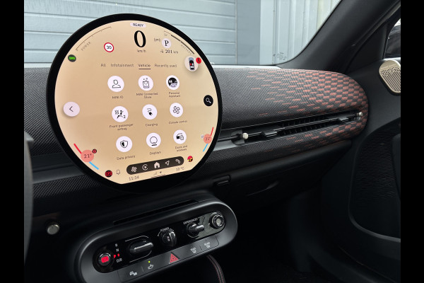 MINI Mini Aceman E JCW John Cooper Works M 54.2 kWh - Pakket M -