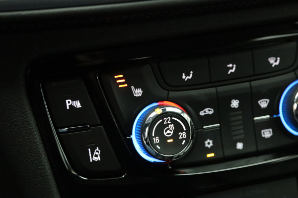 Opel Mokka X 1.4 Turbo Automaat Innovation, Leder, Stoelverwarming, Trekhaak, Comfortstoelen, Camera