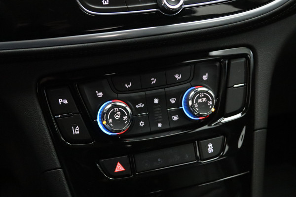 Opel Mokka X 1.4 Turbo Automaat Innovation, Leder, Stoelverwarming, Trekhaak, Comfortstoelen, Camera