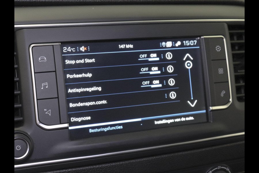 Peugeot Expert 2.0 BlueHDI 180pk Automaat L3H1 Dubbele Cabine Navigatie Trekhaak Apple Carplay/ Android Auto Cruise control