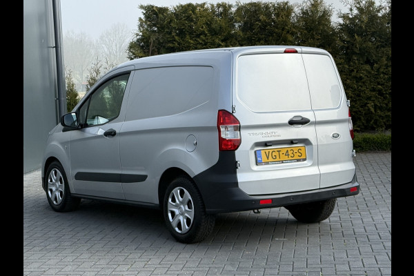 Ford Transit Courier 1.5 TDCI / 1e EIGENAAR / 54.515 KM ! / AIRCO / PDC / NAVI / DAB