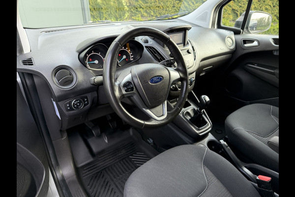 Ford Transit Courier 1.5 TDCI / 1e EIGENAAR / 54.515 KM ! / AIRCO / PDC / NAVI / DAB