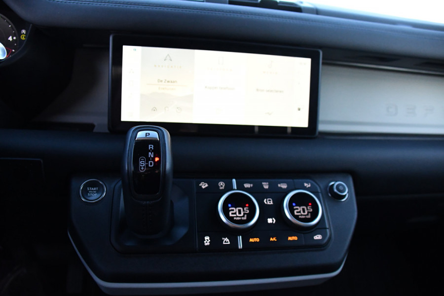 Land Rover Defender Hard Top 3.0 D250 110 MHEV S 360 Camera, Carplay, Automaat, Cruise, Grijs kenteken, 249pk, Leder, LED, Stuurverwarming, BOM VOL!
