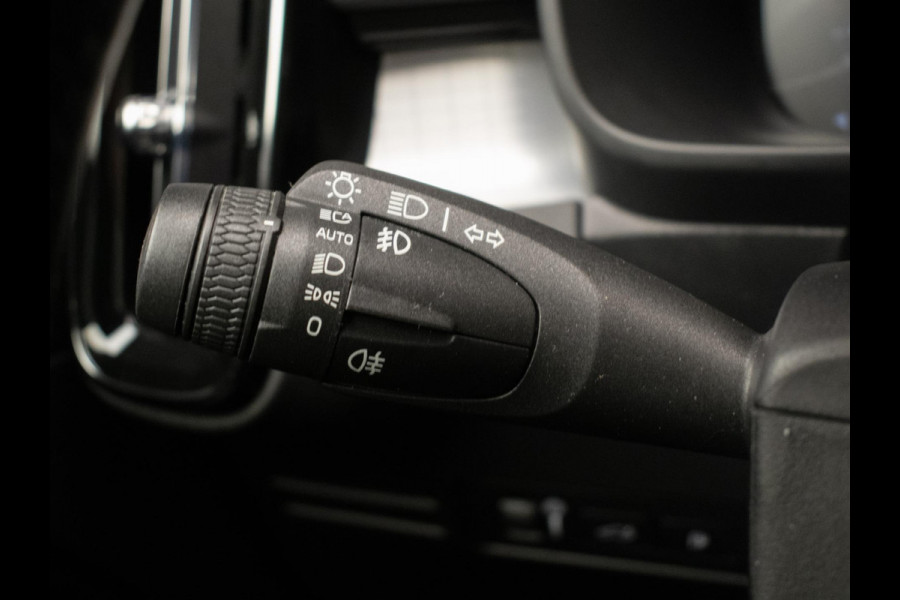 Volvo XC40 1.5 T4 Recharge Inscription Expression (APPLE CARPLAY,NAVI,LED,SPORTSTOELEN,PDC,LM VELGEN,NETTE STAAT)