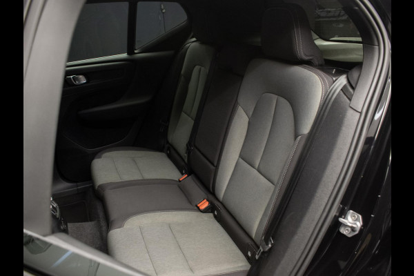 Volvo XC40 1.5 T4 Recharge Inscription Expression (APPLE CARPLAY,NAVI,LED,SPORTSTOELEN,PDC,LM VELGEN,NETTE STAAT)