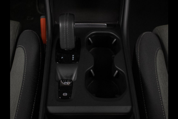 Volvo XC40 1.5 T4 Recharge Inscription Expression (APPLE CARPLAY,NAVI,LED,SPORTSTOELEN,PDC,LM VELGEN,NETTE STAAT)
