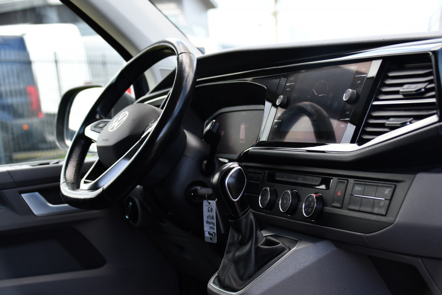 Volkswagen Transporter 2.0 TDI L1H1 28 Bulli Virtual Cockpit, Cruise, Camera, 150pk, LED, Airco, Trekhaak, Uniek!
