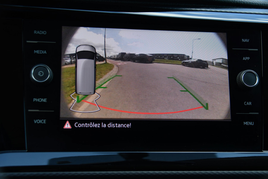 Volkswagen Transporter 2.0 TDI L1H1 28 Bulli Virtual Cockpit, Cruise, Camera, 150pk, LED, Airco, Trekhaak, Uniek!