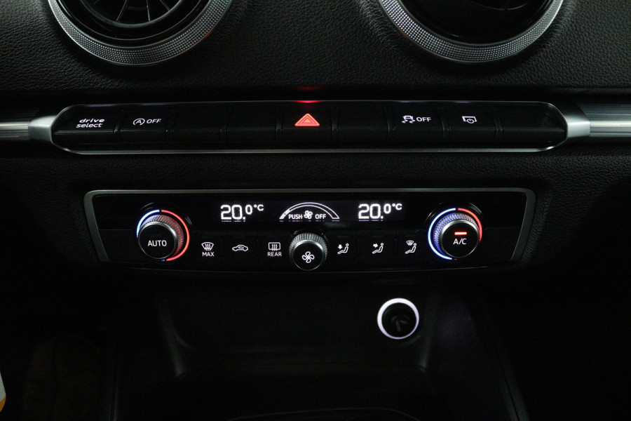 Audi A3 Sportback 1.0 TFSI Sport Lease Edition Automaat (PARKEERSENSOREN, NAVIGATIE, CRUISE CONTROL, AUTOMAAT)