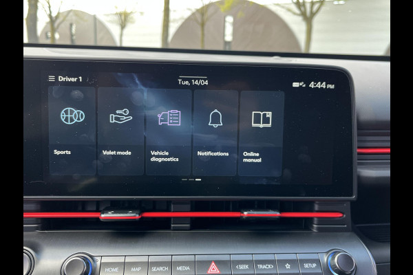 Hyundai Kona 1.6 GDI HEV N Line 1.518km! 12/2025! | ORIG. NL. NAP| ADAPTIEVE CRUISE CONTROL | SOH 100%! | BOSE AUDIO INSTALATIE | 360° CAMERA | 5 JAAR FABRIEKSGARANTIE| STOELVERWARMING + VENTILATIE|