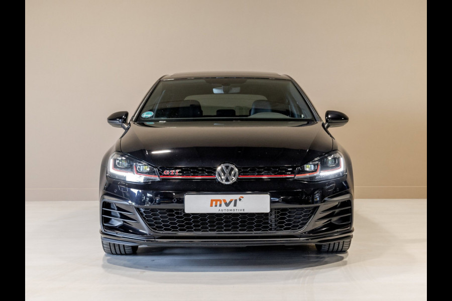 Volkswagen Golf 2.0 TSI GTI Performance / 245pk / Panorama dak / Leder / Dodehoek herkenning ./