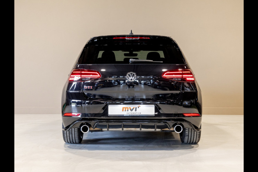 Volkswagen Golf 2.0 TSI GTI Performance / 245pk / Panorama dak / Leder / Dodehoek herkenning ./