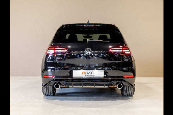 Volkswagen Golf 2.0 TSI GTI Performance / 245pk / Panorama dak / Leder / Dodehoek herkenning ./