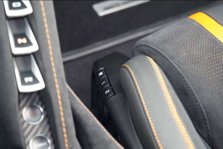 McLaren 720S 4.0 V8 Performance / Lift / 1e Eig. / 360 / Full Carbon / Sport Exhaust / MSO / 29dkm NAP