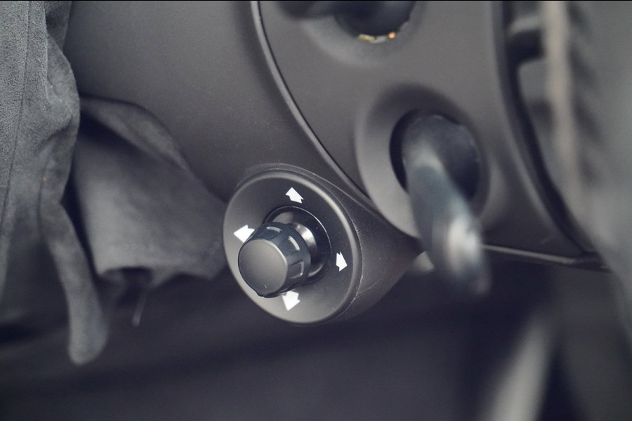 McLaren 720S 4.0 V8 Performance / Lift / 1e Eig. / 360 / Full Carbon / Sport Exhaust / MSO / 29dkm NAP