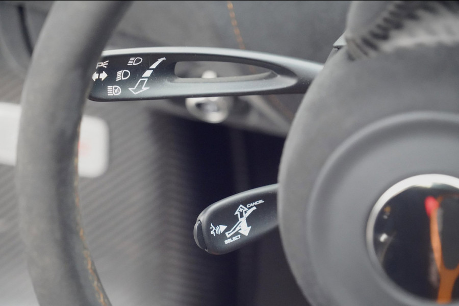 McLaren 720S 4.0 V8 Performance / Lift / 1e Eig. / 360 / Full Carbon / Sport Exhaust / MSO / 29dkm NAP