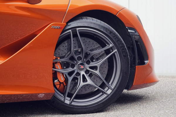 McLaren 720S 4.0 V8 Performance / Lift / 1e Eig. / 360 / Full Carbon / Sport Exhaust / MSO / 29dkm NAP