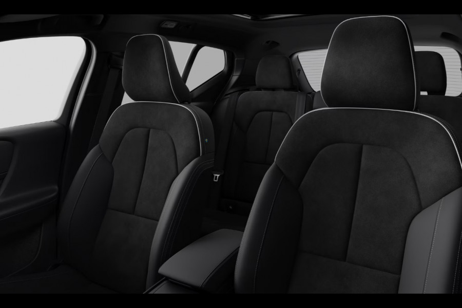 Volvo EX40 Single Ext. Range Plus Black Ed. Europa / Elektrische stoelen / Panoramadak / Panoramadak / Apple Carplay / Android Auto / Harman kardon audio / Adaptive cruise control / Pilot assist / Lichtmetalen velgen /